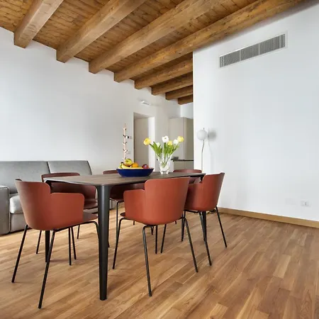 Cassari Maisons 公寓 *