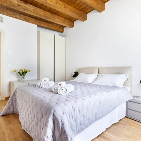 Apartamento Cassari Maisons *