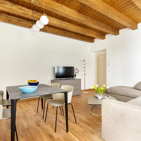 Cassari Maisons * Palermo